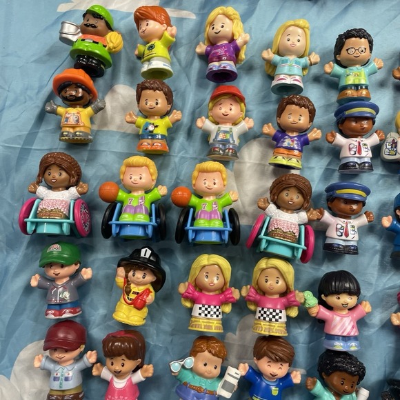 Lot Of 102 Fisher Price Little People Figures Toys Disney + Cars - Picture 6 of 9